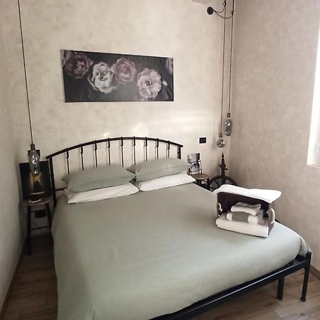 Chiaro Di Luna - Casa Vacanze Roma Exterior foto