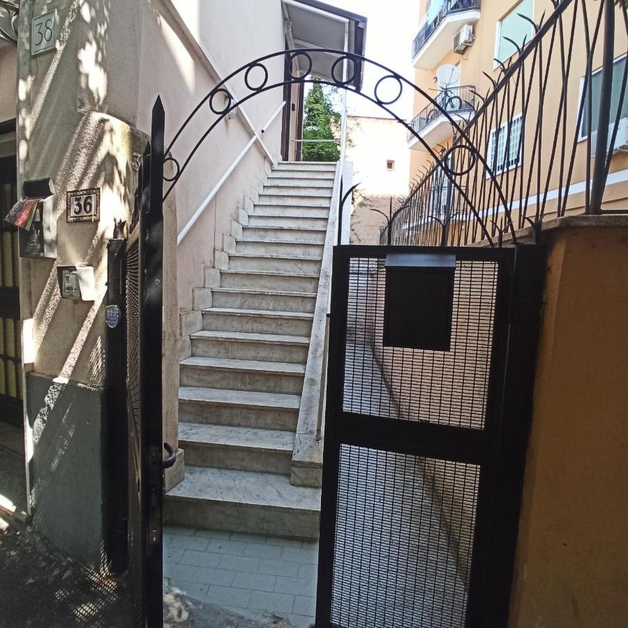 Chiaro Di Luna - Casa Vacanze Roma Exterior foto